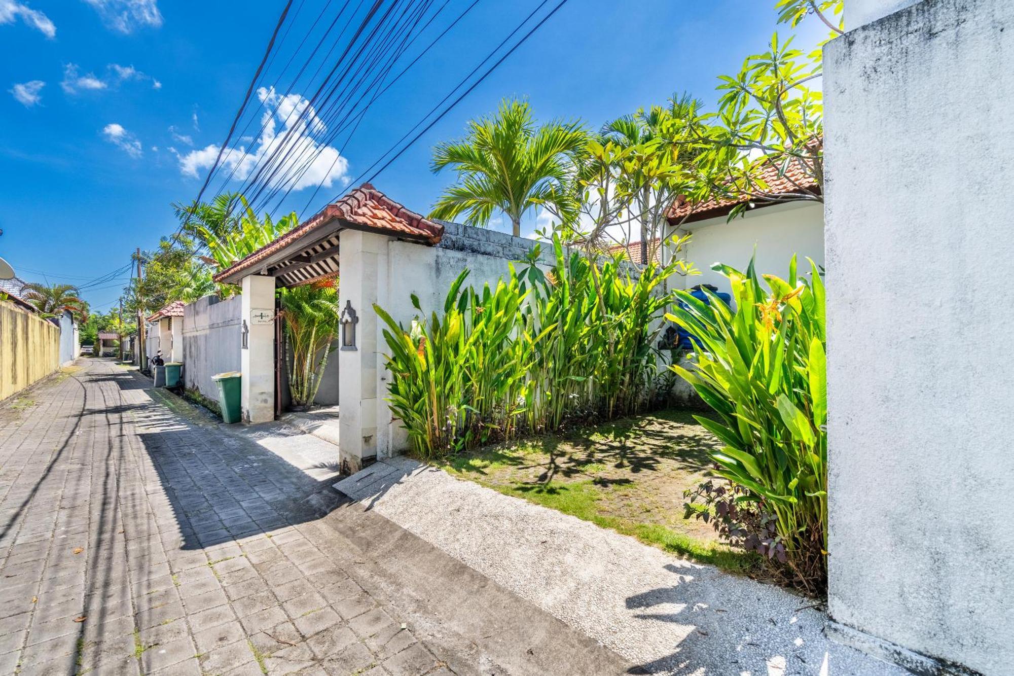 4-Bedroom Pool Villa Near Seminyak Center Eksteriør bilde
