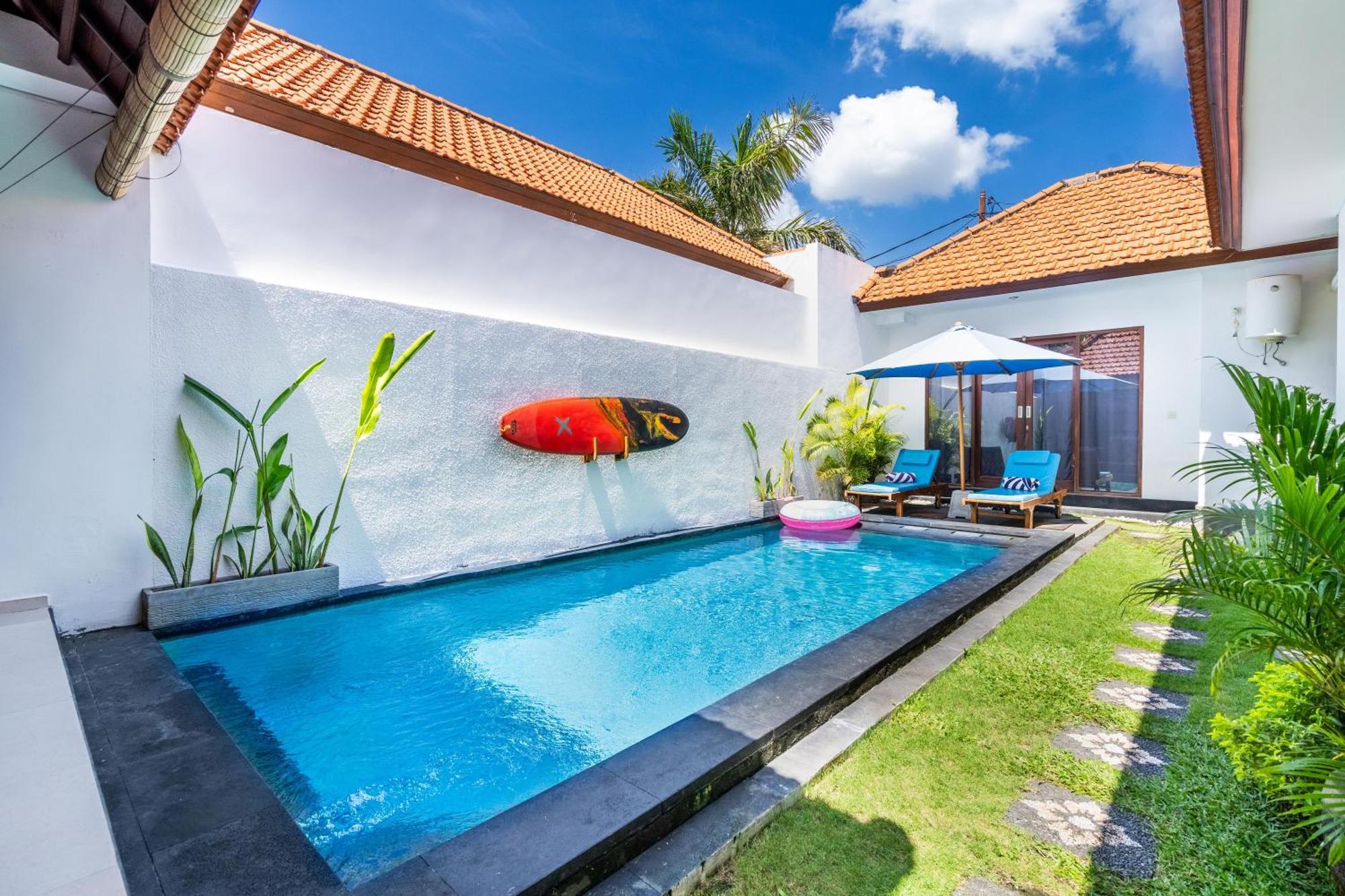 4-Bedroom Pool Villa Near Seminyak Center Eksteriør bilde