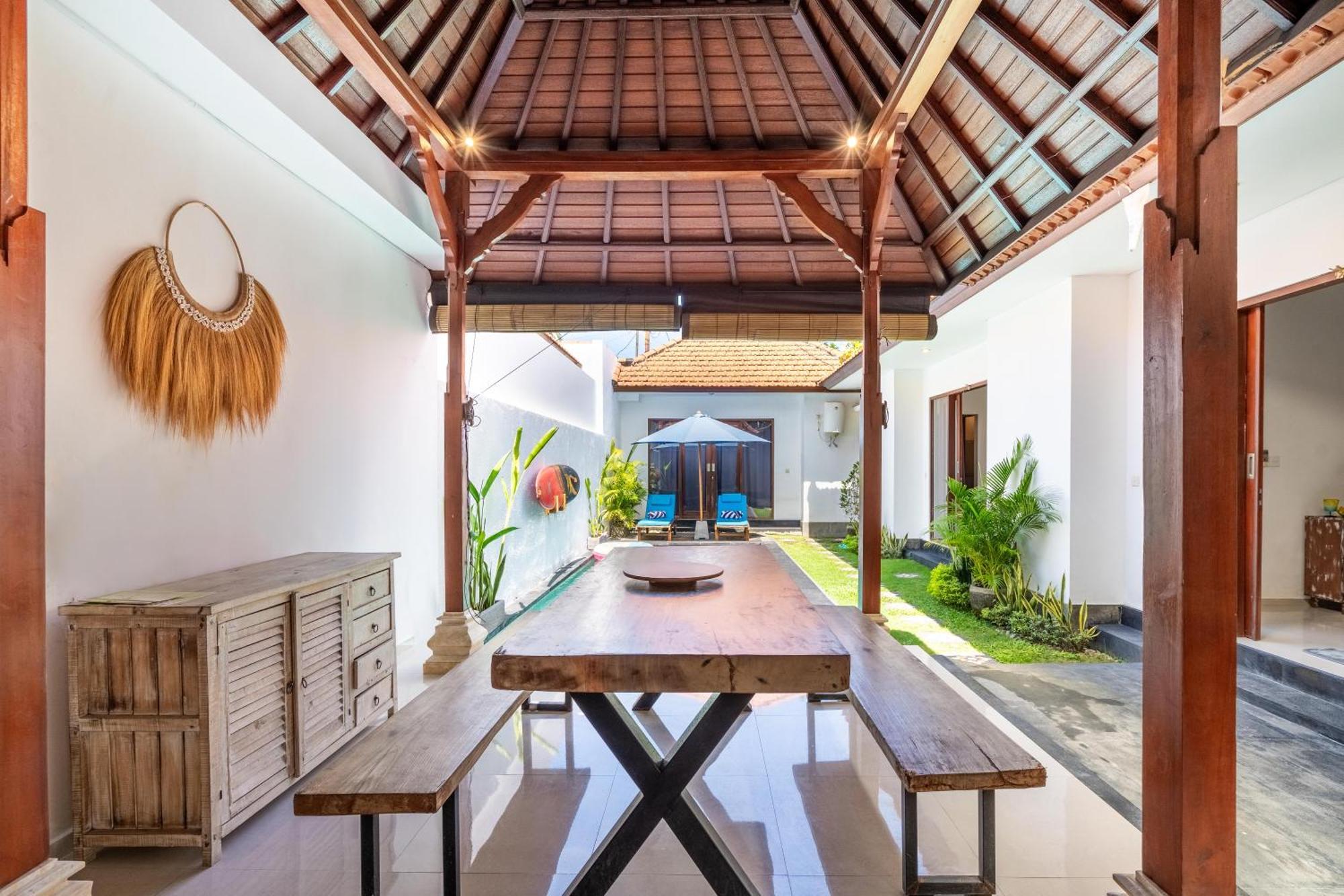 4-Bedroom Pool Villa Near Seminyak Center Eksteriør bilde
