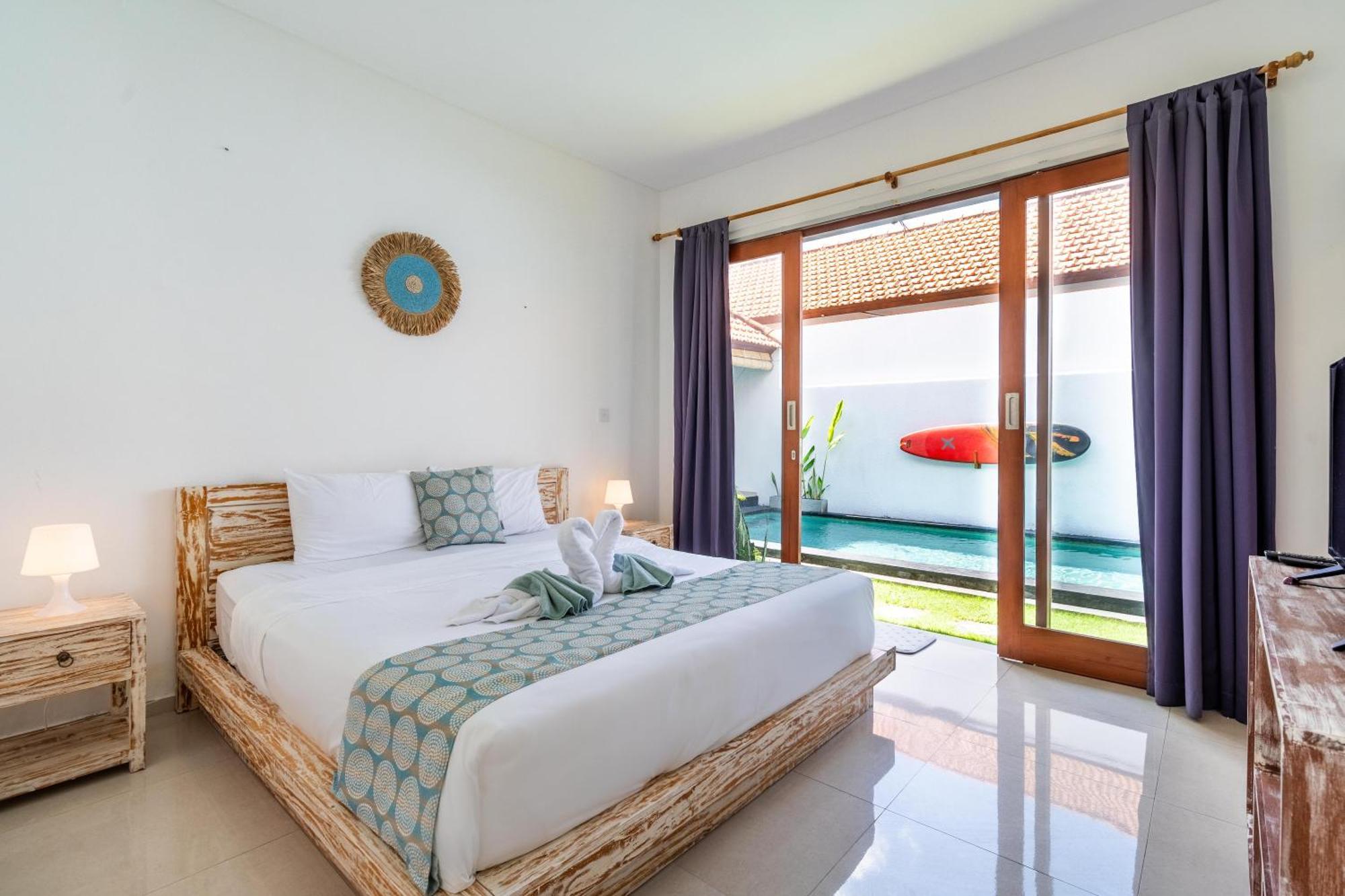 4-Bedroom Pool Villa Near Seminyak Center Eksteriør bilde