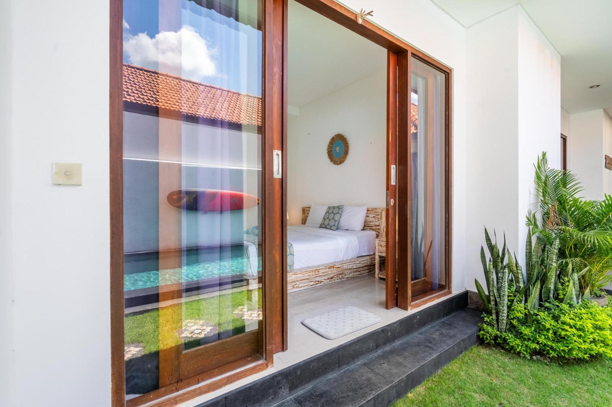 4-Bedroom Pool Villa Near Seminyak Center Eksteriør bilde