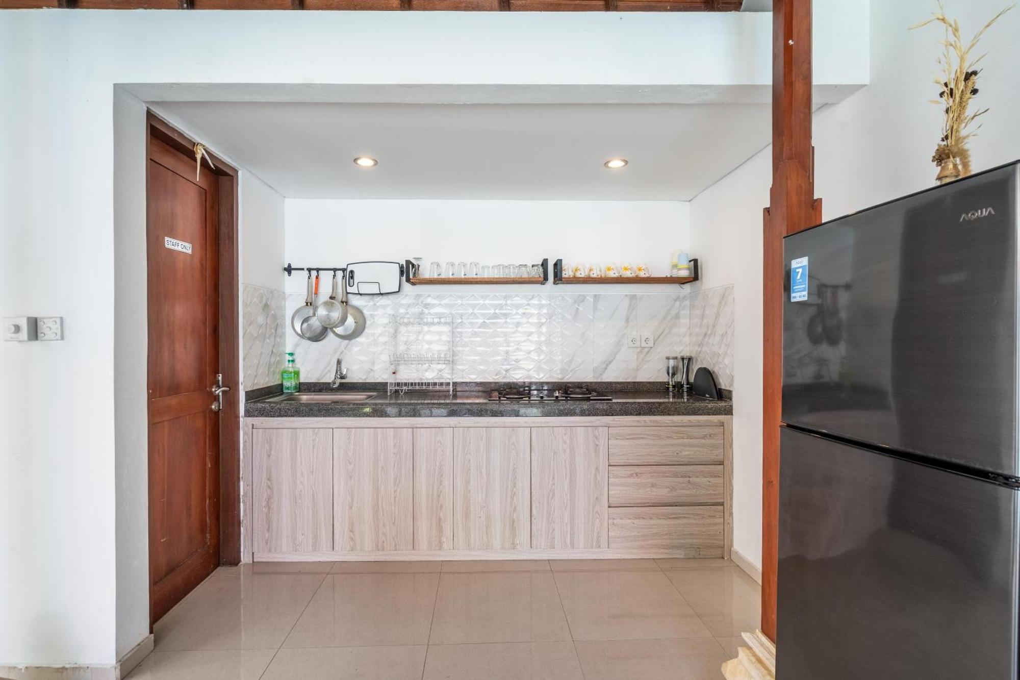 4-Bedroom Pool Villa Near Seminyak Center Eksteriør bilde