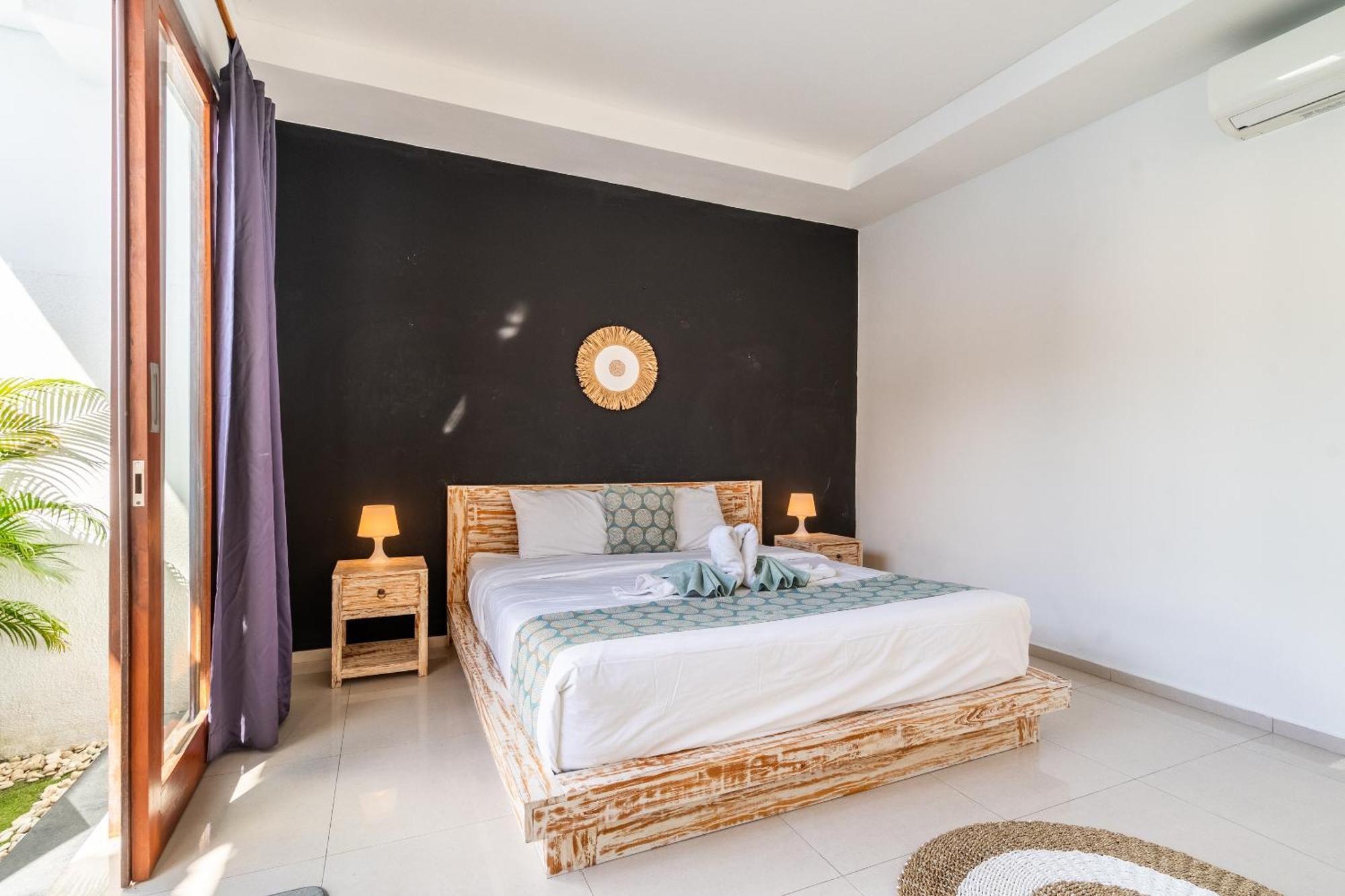 4-Bedroom Pool Villa Near Seminyak Center Eksteriør bilde